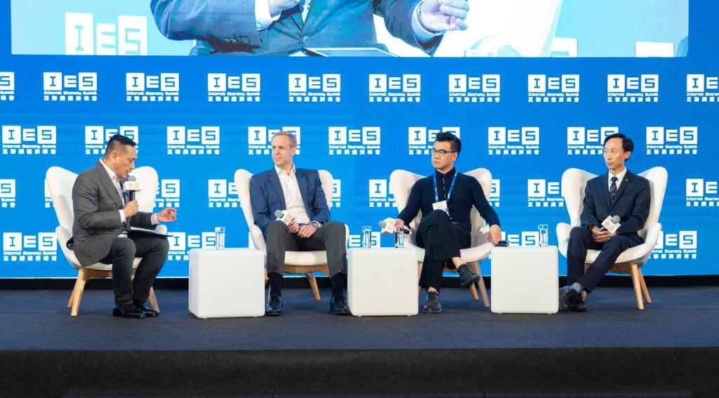 For Blockchain to Succeed It Needs to Be Invisible, Experts Agree