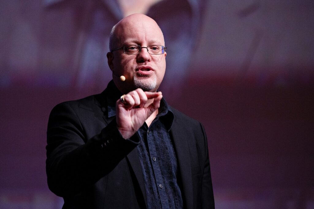 Brett King